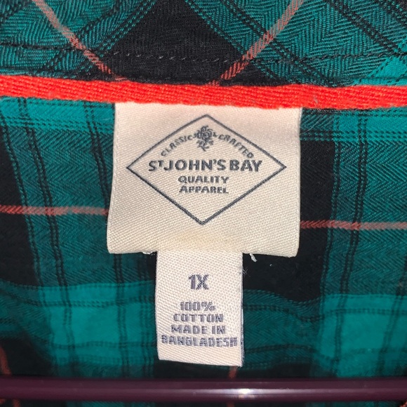 St. John’s Bay plaid flannel button front shirt size 1X - Picture 3 of 3